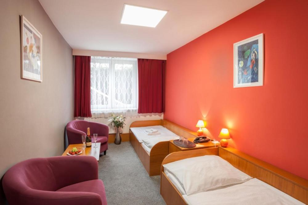 Gol Garni Hotel