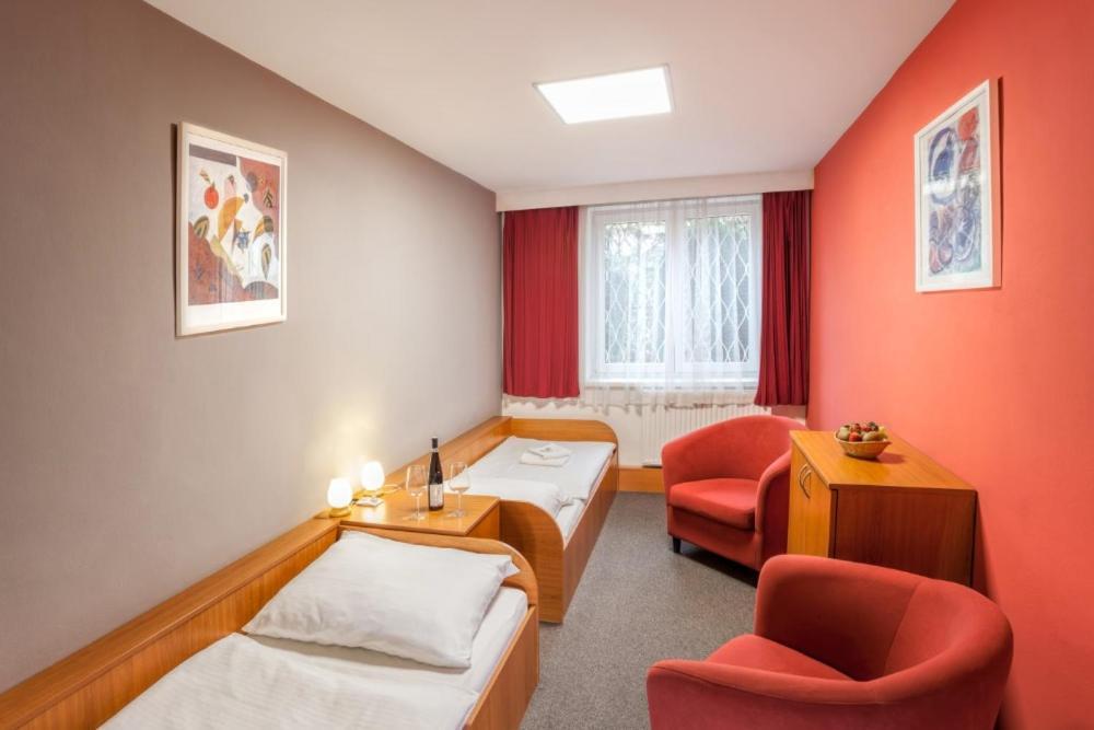 Gol Garni Hotel 3*